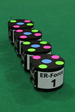 robocup2010_roboter_erforce_omid