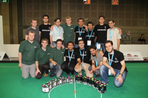 robocup2010_teamfoto_mrl